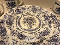 16-PIECE Setting For Four of ARCOPAL, FRANCE HONORINE PATTERN DINNERWARE