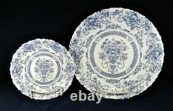 16-piece (set For Four+) Of Arcopal, France Honorine Pattern Dinnerware