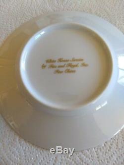 2 Pieces Presidential Air Force One White House Ronald Reagan Cup and Saucer