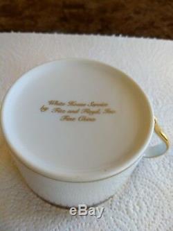 2 Pieces Presidential Air Force One White House Ronald Reagan Cup and Saucer