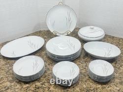 26 Pc Vintage 1960's Platinum Wheat Fine China Of Japan Dinner Set