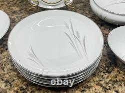 26 Pc Vintage 1960's Platinum Wheat Fine China Of Japan Dinner Set