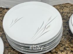 26 Pc Vintage 1960's Platinum Wheat Fine China Of Japan Dinner Set