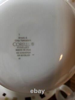 26pc Corelle Vitrelle GEOMETRIC SQUARES (8) Dinner (7) Bread (7) Bowls (4) Cups