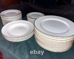 40 Pcs! TIFFANY White PORCELAIN Dinner Salad Dessert Plates Soup Bowls TIC2 Gold 40 Pcs! TIFFANY White PORCELAIN Dinner Salad Dessert Plates Soup Bowls TIC2 Gold