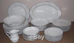 40 Piece Formal Dinnerware Set Berkeley House China Grace Blue White Platinum