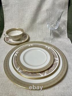 40 pc Lenox Versailles China Set-8 settings, Ivory/Floral with 24 k Gold Trim