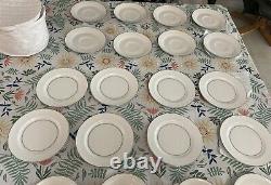 59 Piece Mikasa (Bridal Vail) Fine China Kitchenware