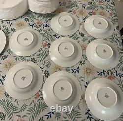 59 Piece Mikasa (Bridal Vail) Fine China Kitchenware