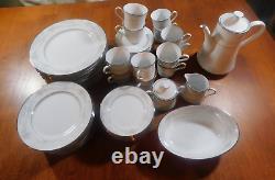 61 pcs LENOX ROSAMOND Bouquet Collection Porcelain White withPlatinum Trim