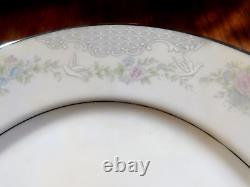 61 pcs LENOX ROSAMOND Bouquet Collection Porcelain White withPlatinum Trim