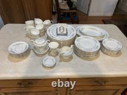 66 Piece Wedgwood WESTBURY Bone China Dinner Set Plates Cups Saucers England