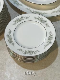 66 Piece Wedgwood WESTBURY Bone China Dinner Set Plates Cups Saucers England