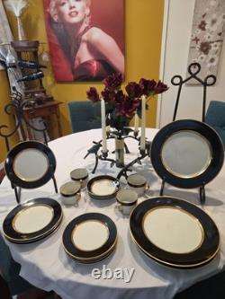 BNOS Fitz and Floyd Renaissance Black/Gold/White 20 Piece Service for 4 MINT