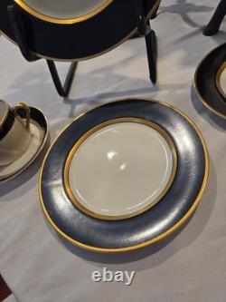 BNOS Fitz and Floyd Renaissance Black/Gold/White 20 Piece Service for 4 MINT