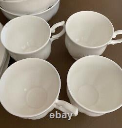 Block Windsor Bone White Scalloped Edge Dinnerware 20 Pc Service For 4 Thailand