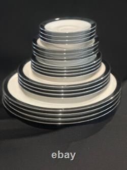 CARICO FINE CHINA MYSTIQUE 7955 Service for 4, 32 Pieces