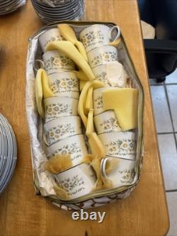 Carlion China Corsage 14 Place Settings