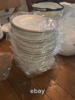 China noritake bone 12 piece dinner set