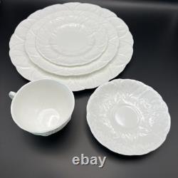 Coalport Wedgwood Country Ware China 5 Piece Place Setting White Retired EUC