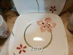 Corelle Pretty Pink Dinnerware set 16pc Square Pink Floral Bowls Plates Mugs