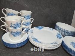 Corelle USA Vintage Blue Velvet 32pc Dinner and Plates Soup Bowls Cup Saucers 8
