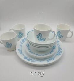 Corelle Vintage Cornsilk White/Blue 16-Piece Dinnerware Set, Service For 4