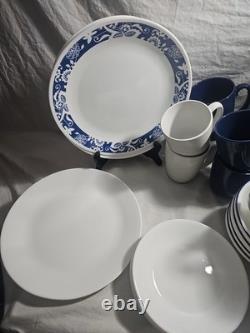 Corelle Vitrelle True Blue Retired USA 32 Piece Set