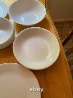 Corelle Winter Frost White Dinnerware Serves 6 Plus Bowl and Platter 44 Pieces