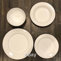 Crate & Barrel White 16pc. Dish Set