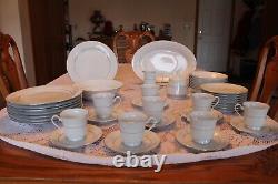 Crown Ming Fine China Vintage Royal Palm Pattern 44 Piece Dinnerware Grouping