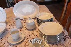 Crown Ming Fine China Vintage Royal Palm Pattern 44 Piece Dinnerware Grouping