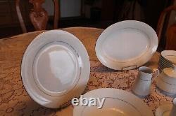 Crown Ming Fine China Vintage Royal Palm Pattern 44 Piece Dinnerware Grouping