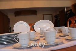 Crown Ming Fine China Vintage Royal Palm Pattern 44 Piece Dinnerware Grouping