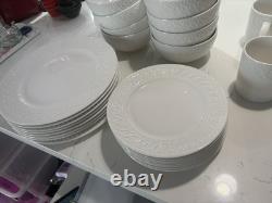 Dinnerware Set 32 Piece Service for 8 White Porcelain Pfaltzgraff Sylvia Plates