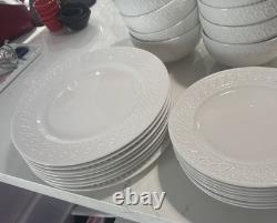 Dinnerware Set 32 Piece Service for 8 White Porcelain Pfaltzgraff Sylvia Plates