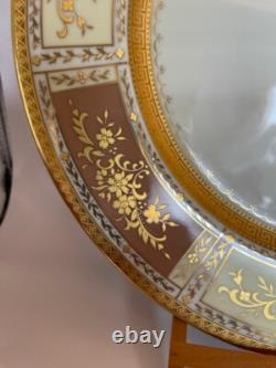 FANCY Mikasa Fine China Dinnerware Pompadour Taupe, 4 Place Settings (20 pcs)