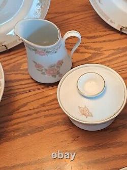 Fairfield Porcelain Dinnerware Pattern Symphony Butterfly Floral 45 Pieces