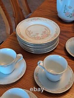 Fairfield Porcelain Dinnerware Pattern Symphony Butterfly Floral 45 Pieces