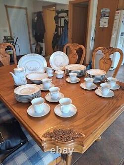 Fairfield Porcelain Dinnerware Pattern Symphony Butterfly Floral 45 Pieces