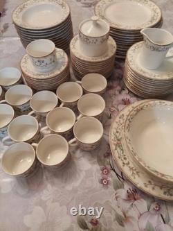 Farberware Wellesley 4860 Fine China 76pc Set Service for 12 in Excellent Condit