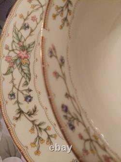 Farberware Wellesley 4860 Fine China 76pc Set Service for 12 in Excellent Condit