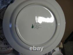 Farberware White Christmas 1995 Holiday 44 Piece Set #391 signed DINNERWARE NEW Farberware White Christmas 1995 Holiday 44 Piece Set #391 signed DINNERWARE NEW