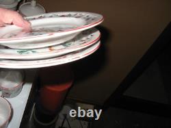 Farberware White Christmas 1995 Holiday 44 Piece Set #391 signed DINNERWARE NEW Farberware White Christmas 1995 Holiday 44 Piece Set #391 signed DINNERWARE NEW