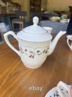 FarberwareWhiteChristmas'95 Dinnerware Set 41-pc Katherine Bukovskiy Mugs Bowls