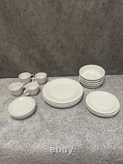 Fiesta 20 Piece Classic Dinnerware Set Fiestaware USA White