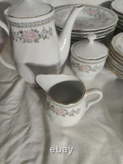 Fine china sets for 8