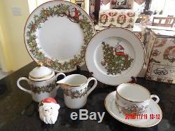 Fitz and floyd Dinnerware ST NICHOLAs 43 pieces, white with holly & Berry Border