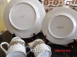 Fitz and floyd Dinnerware ST NICHOLAs 43 pieces, white with holly & Berry Border