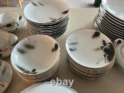 Fukagawa Arita 903 hand-painted porcelain dinnerware, 93 pieces